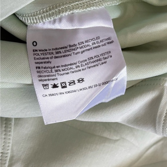 Lululemon Softstreme Perfectly Kohlrabi Green
Oversized Cropped Crew Sz 0 - Picture 14 of 14